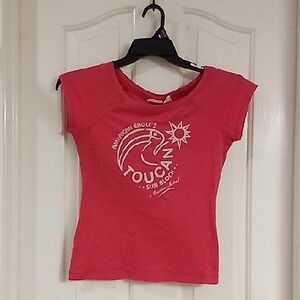 American Eagle Outfitters Pink Toucan Graphic Tee